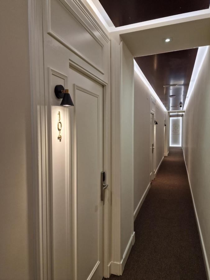 Le Petit Palue- Barco Hotel Madrid Exterior photo